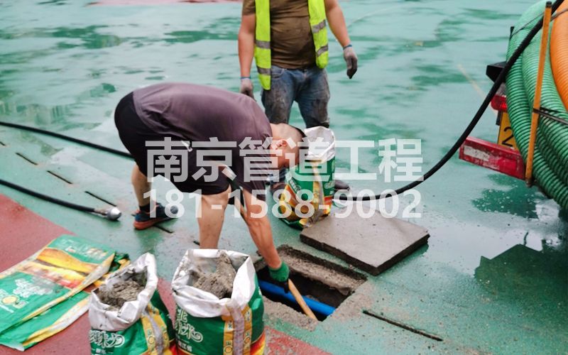 218凤栖苑管道清淤